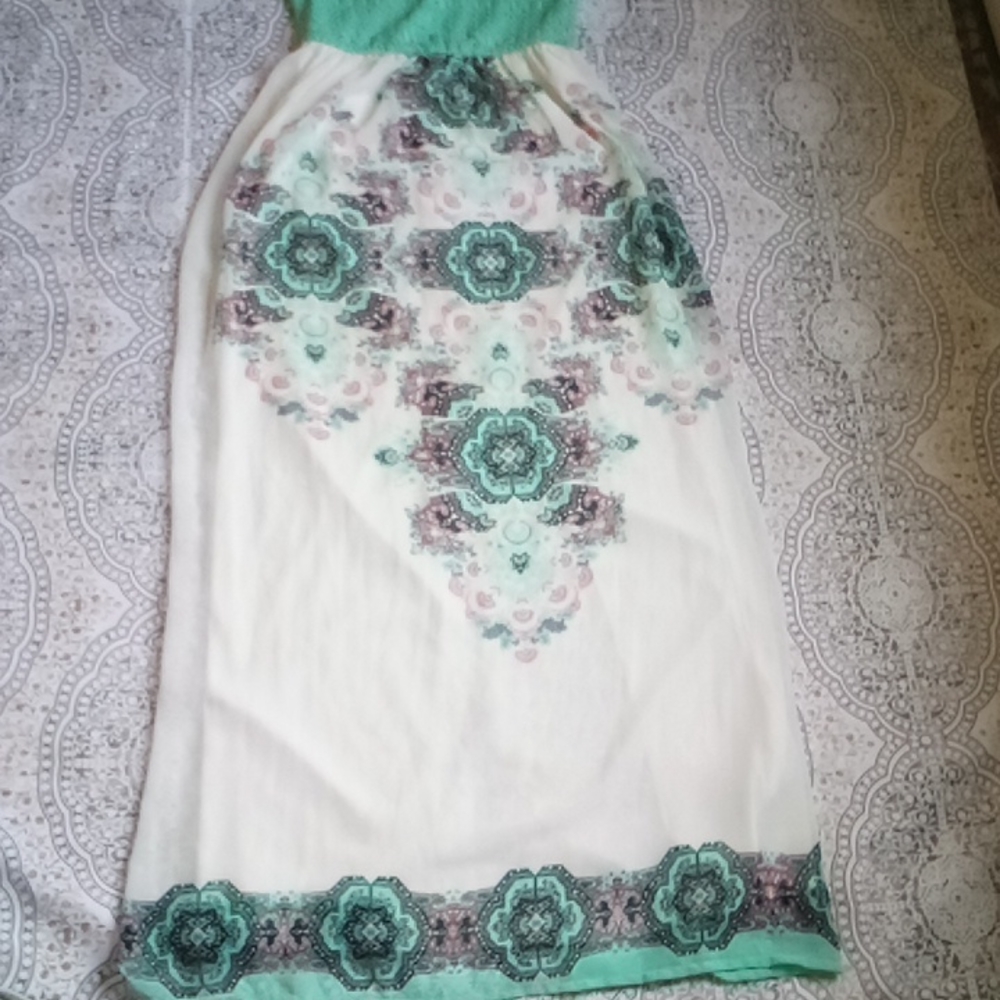 Lily Rose XS Maxi Dress - Picture 4 of 16